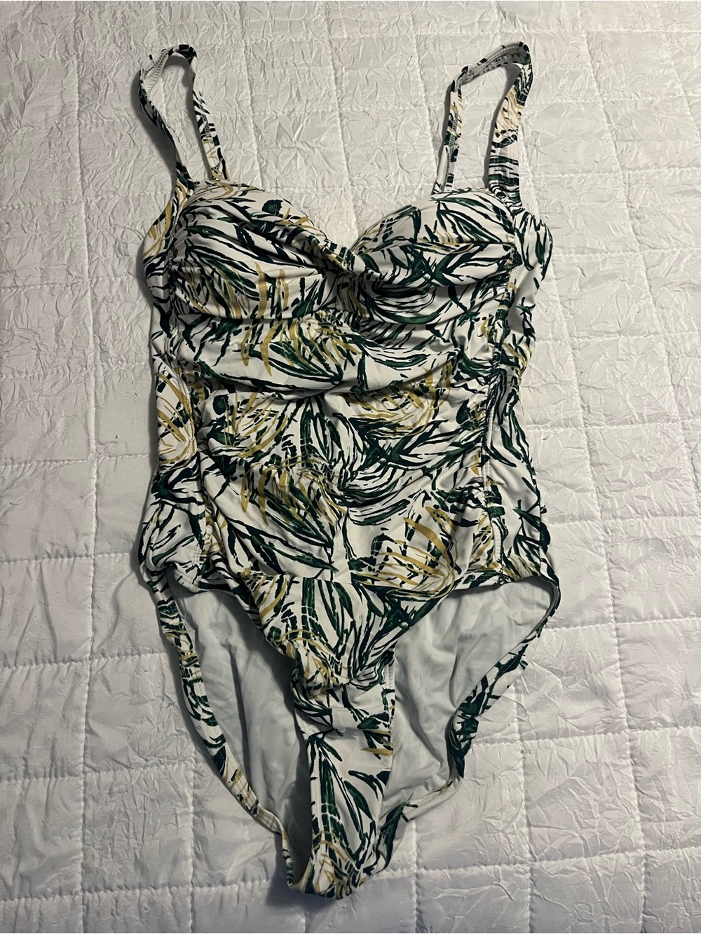 Classic Green Leaf Print One-Piece Swimsuit - Green/White